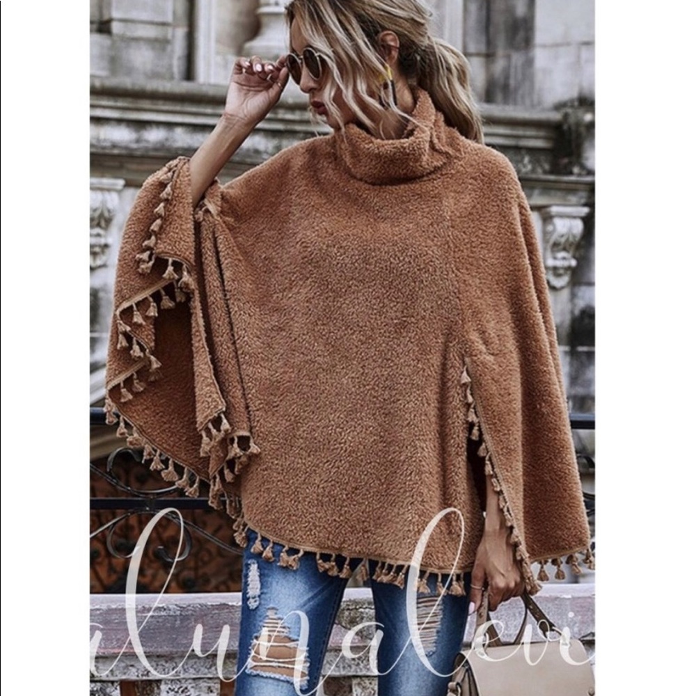 Vegan Fur Poncho Coat - Picture 3 of 4